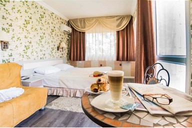 אלסקה אין - קלאסיק זוגי-ג'קוזי ומרפסת נוף