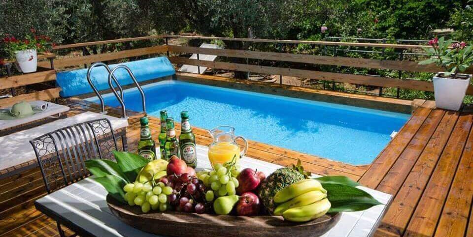 סוויטות ירוק זית בריכה (1).jpg