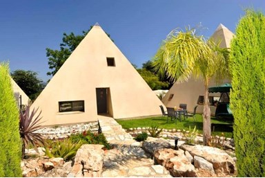 הפירמידה - הפירמידות