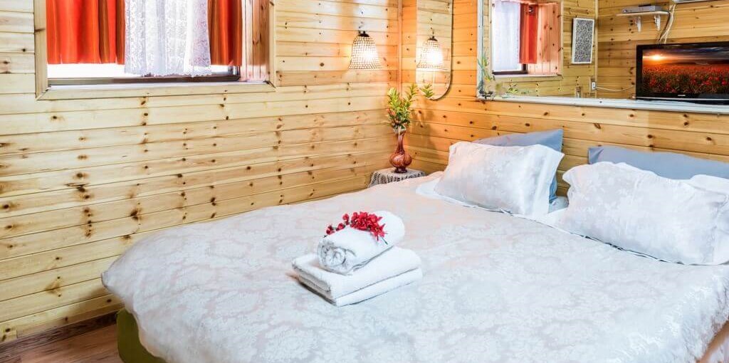 בין עצי הדובדבן יחידה 1 (3).jpg