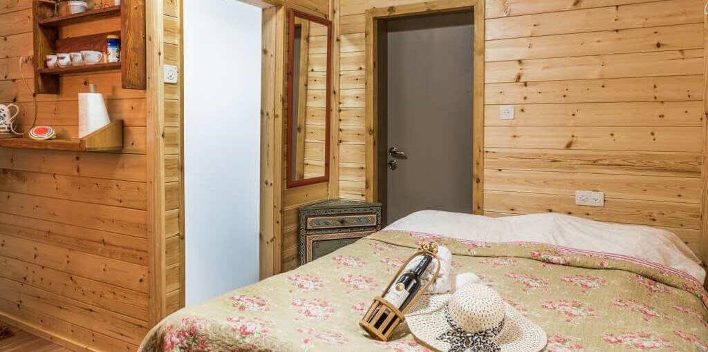 בין עצי הדובדבן יחידה 2 (3).jpg