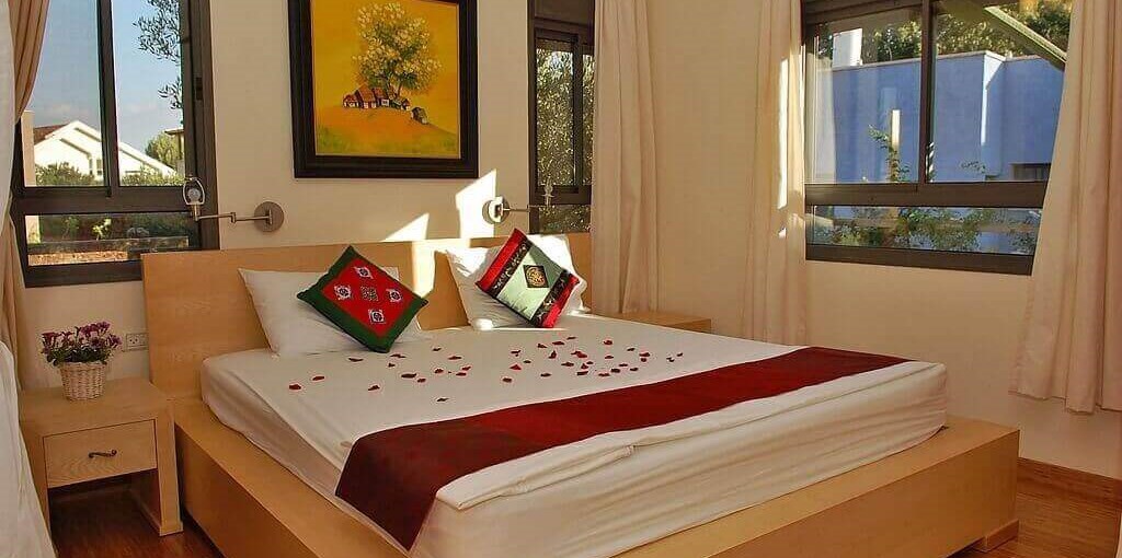 ליד הנחל יחידות (1).JPG