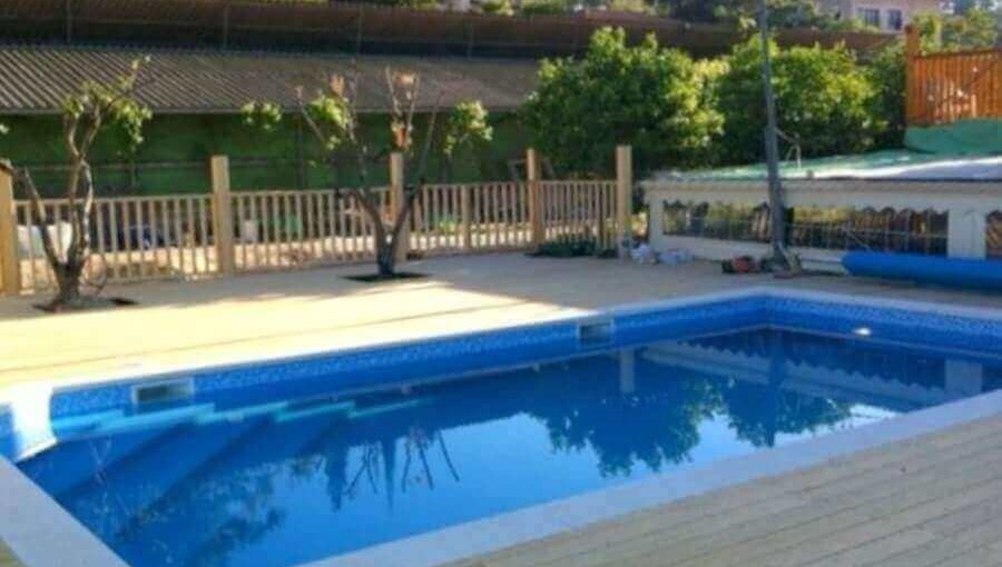 פנינת הכפר החצר והבריכה (17).JPG