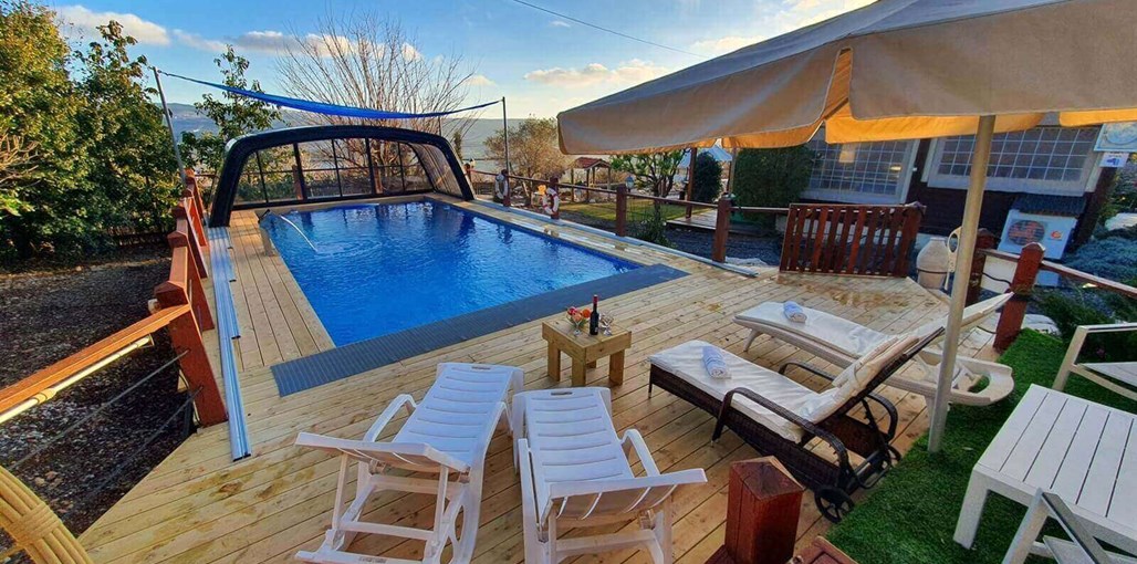 מרגנית בגליל בריכה מחוממת (17).jpg