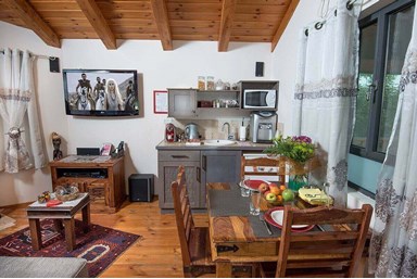 מרגנית בגליל - בקתת מור