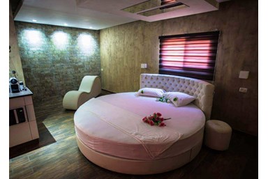 לאונצ'ו - הסוויטה הלבנה