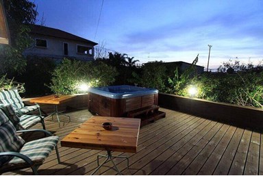 זוהר של זיכרונות - החצר והנוף 