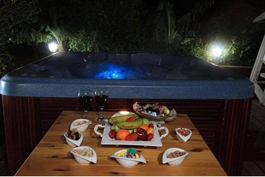 זוהר של זיכרונות - החצר והנוף 