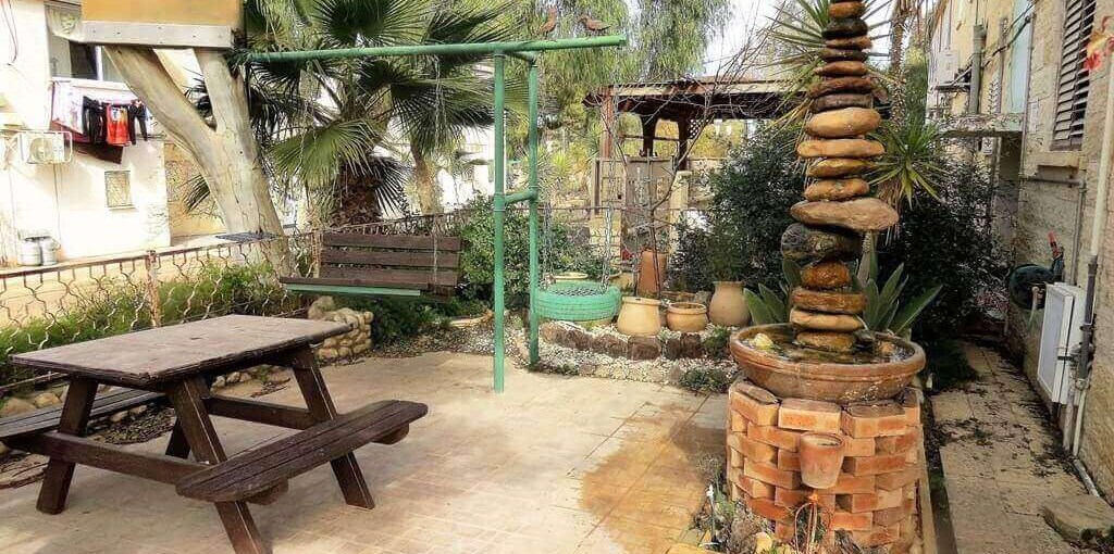 אמוניט חצר משחקים (2).JPG