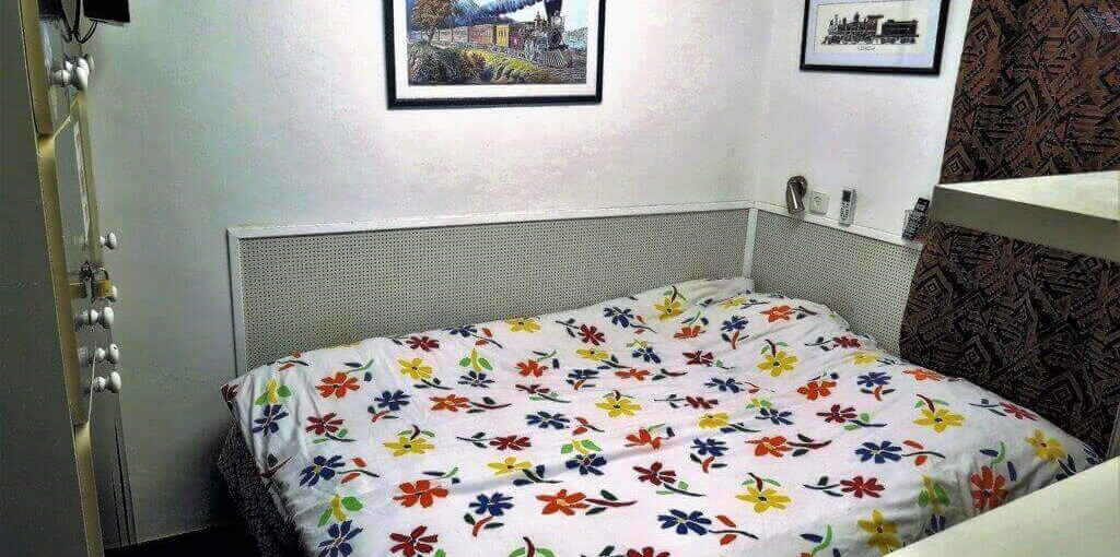 אמוניט אמוניט בקטנה - חדר שינה.JPG