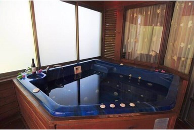 מלון בוטיק ספא וילג' - בחצר ובסביבת המלון