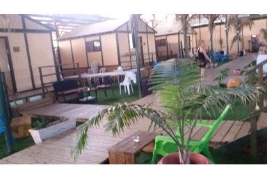 החווה של אדם  - המטבח המשותף והחצר