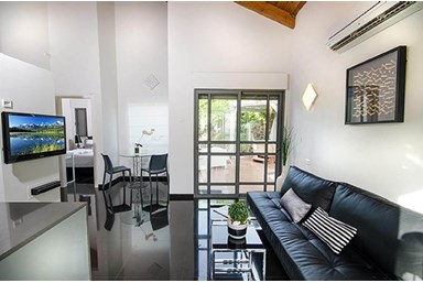 סוויטות black & white