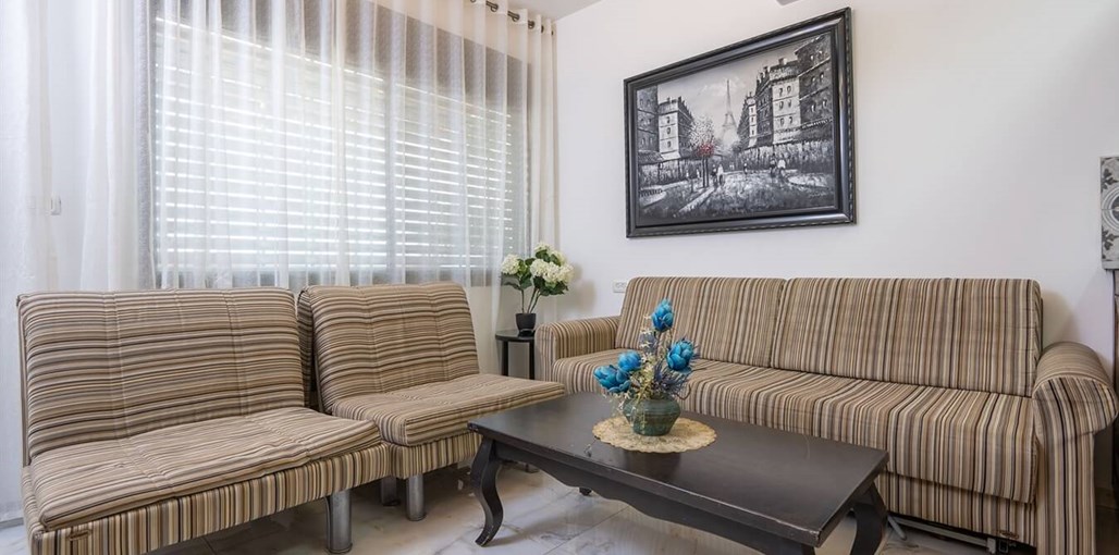 פנינה בגולן צל התמר (21).jpg