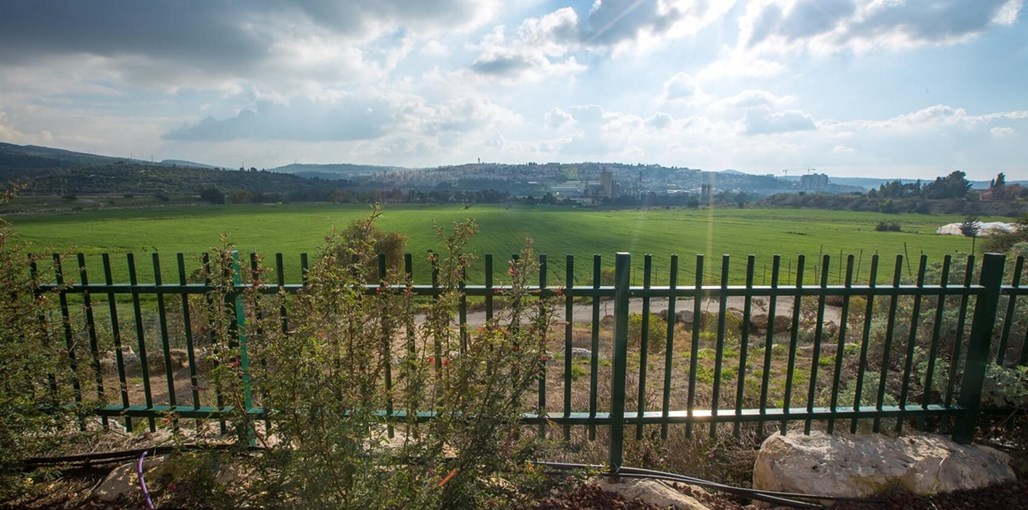 צימרים נוף שדות נוף שדות (14).jpg