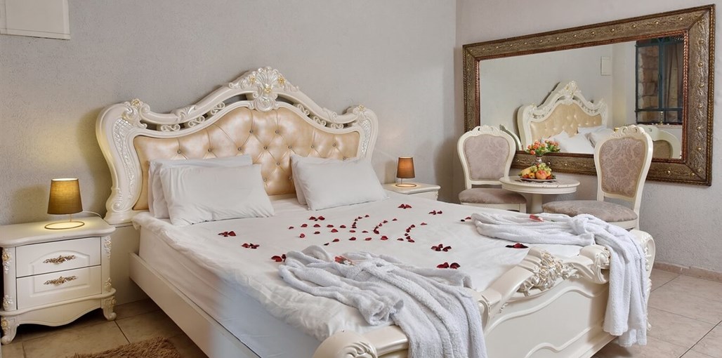 אחוזה מעבר לפינה סוויטה רומנטית (14).jpg