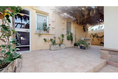 חורשה במדבר - מתחם החוץ