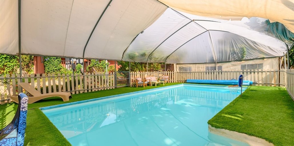 בקתות בצל הגפן חוץ (14).jpg