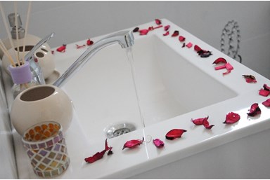 בקתות בצל הזית