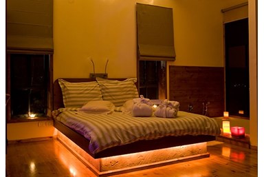 עין חרוד - סוויטות ובקתות עץ - סוויטות אירוס לזוגות