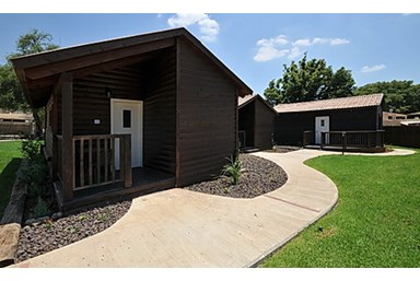 דרור בתבור - בקתות זוגיות