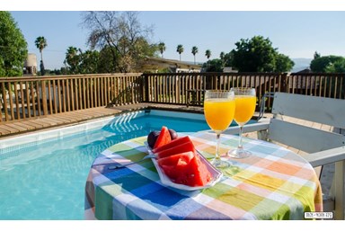 דרור בתבור - הבקתה המשפחתית 