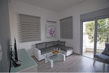 אחוזת רוטשילד - סוויטה עם מרפסת