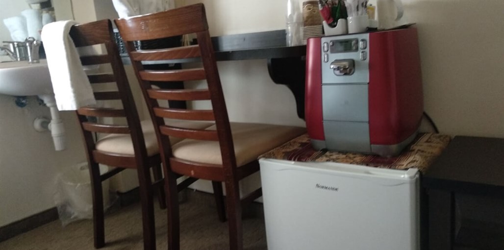 אחוזת רוטשילד לילך.jpg