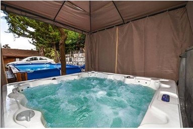 אחוזת קיסדורנא - וילה קיסדורנא