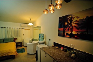 משק 75 - חדר אירוח - הוואי