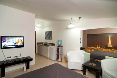 משק 75 - חדר אירוח - צרפת