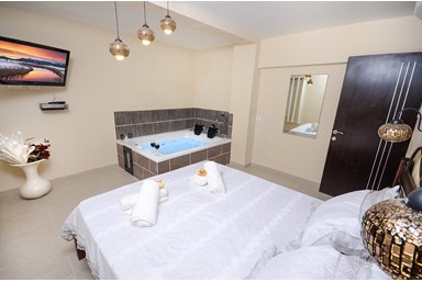 אחוזת הפרח בגני - כלנית