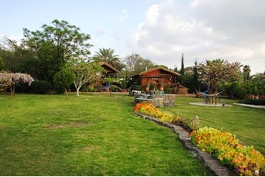 בקתה ברמה- מעלה גמלא - הבקתות המשפחתיות