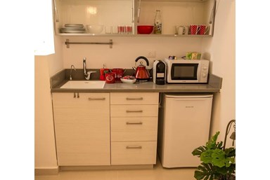 שירת המדבר יריחו - סוויטת הגן