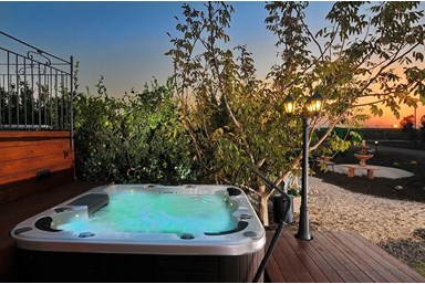 וילה רוגע בבוסתן - הוילה