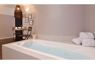 אורבן כפר ורדים - סוויטה 2