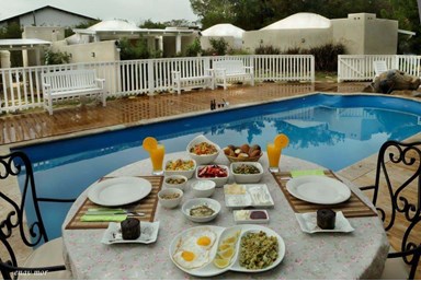 הבית של הליוס - מתחם החוץ