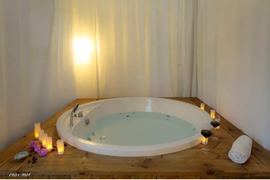 הבית של הליוס - היורט