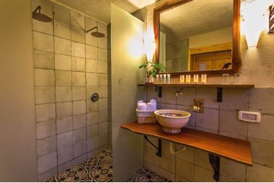 הבית של הליוס - היורט