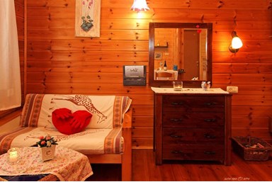 בקתות מול השקיעה - הסטודיו