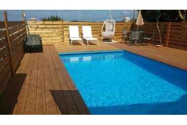 בקתות מול השקיעה