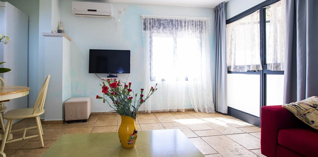 הבית במטע AMR_4682.jpg