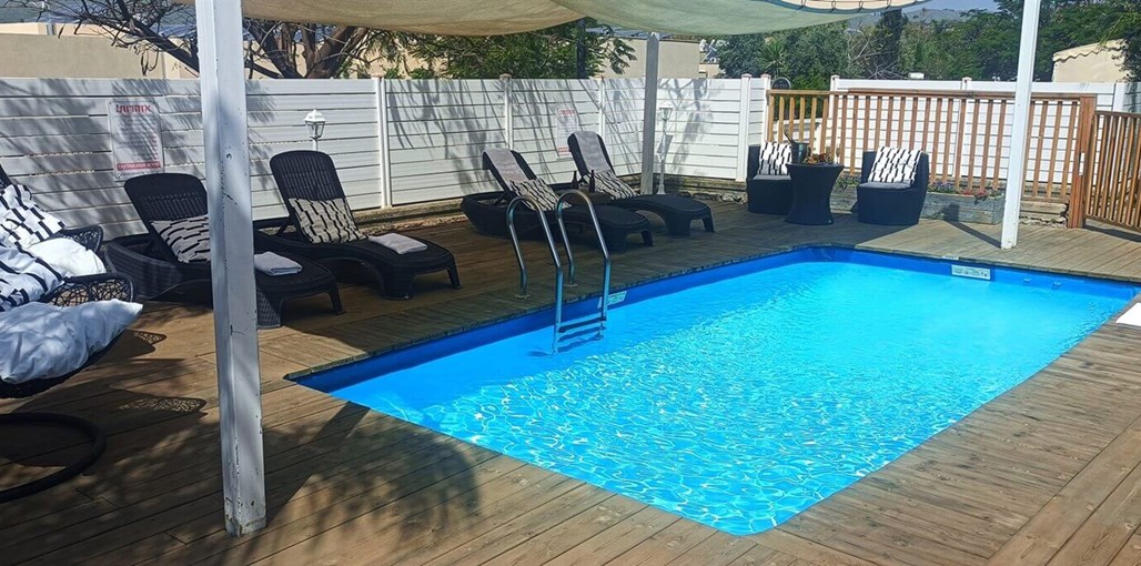 ריילי סוויטות בריכה חדשות (1).jpg