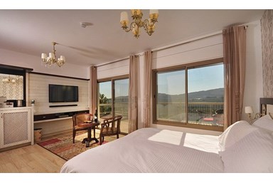 White סוויטות מפנקות מול החרמון - סוויטות יסמין