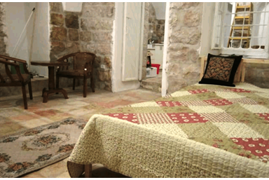 סוויטות נופש בנחלאות - בית אבן