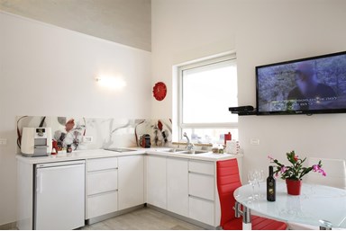 אודם האלה - כליל החורש ופריחת השקד