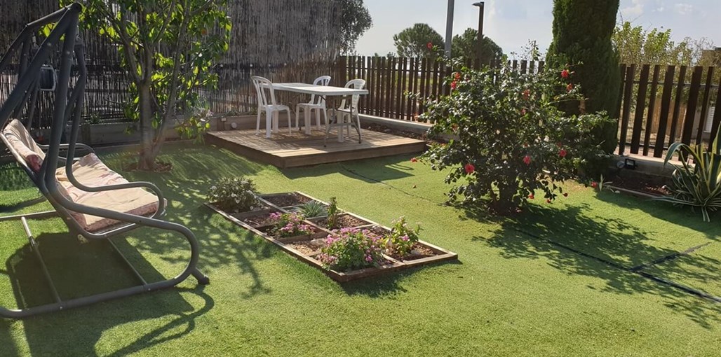 בוראקאי בקתות עץ פיליפיניות חצר חדשות (11).jpg