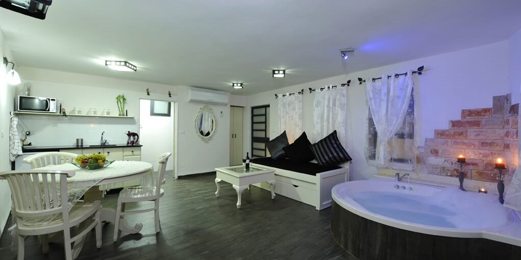 בקתות שגב ברמה פרובנס (16).jpg