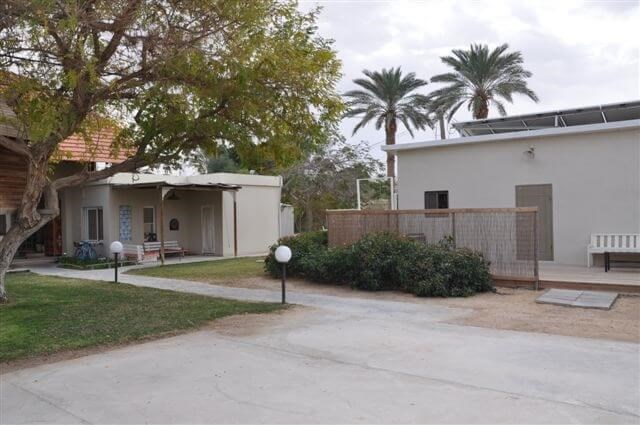 אתנחתא במדבר - צימר המתחם (5).JPG