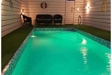 בצל הדקלים - הסוויטות